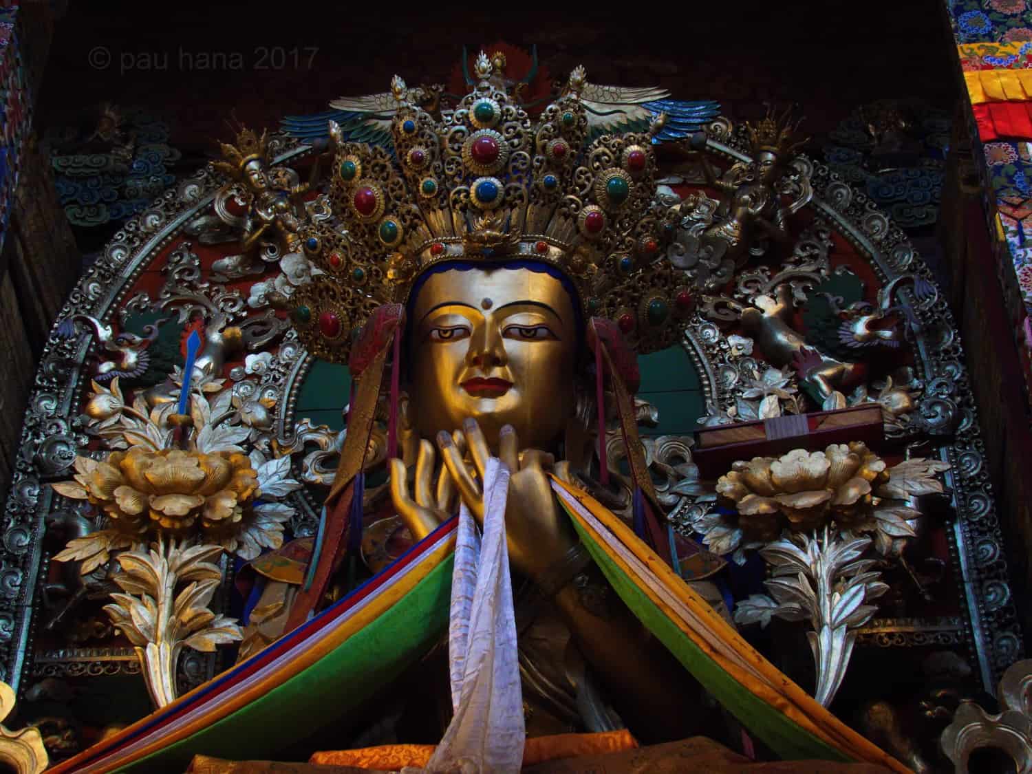 Buddha aufs Dach gestiegen Buddha aufs Dach gestiegen